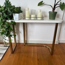 LIKE NEW white granite/marble and brass console table