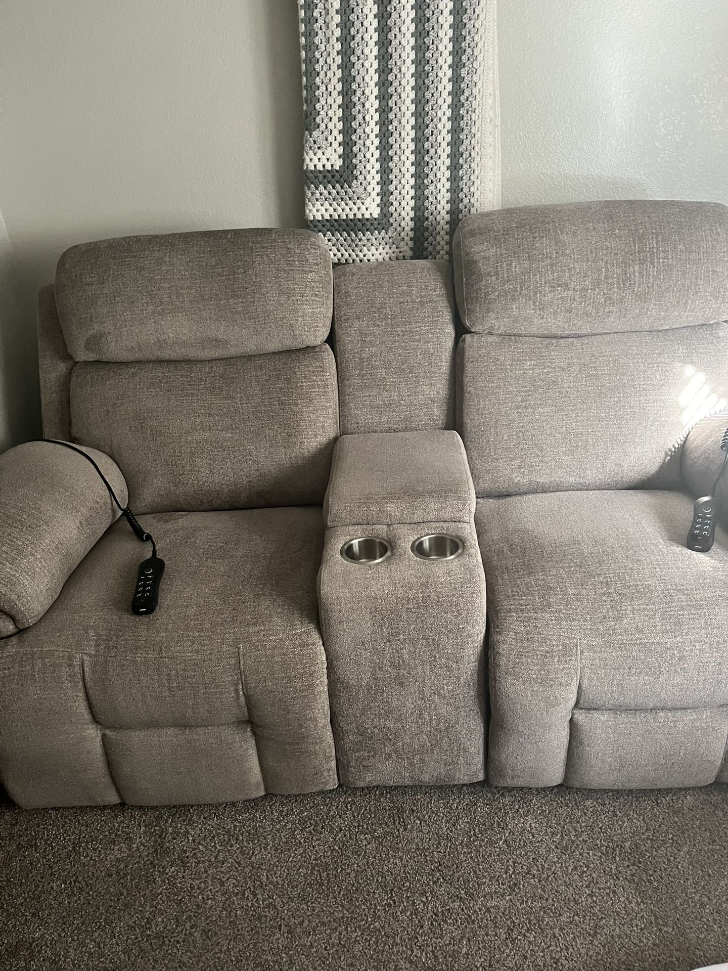 Power Recliner Loveseat With Console With Massage 