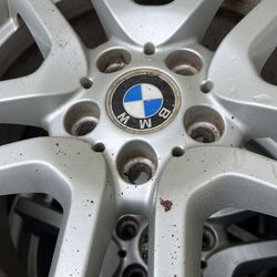 BMW 4 Tires And Rim  235/65/R17