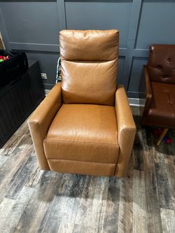 Cozy Tan Power Recliner – Ready for Movie Nights & Relaxation