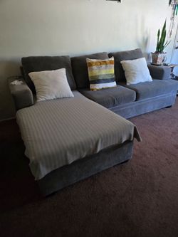 Gray Fabric Sectional Sofa with Chaise