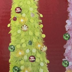 Pop Up Christmas Tree