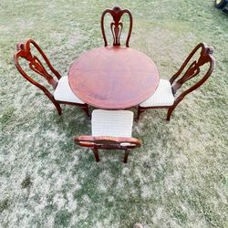 Dinning Room Table And Chairsv