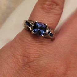Kay Jeweler Saphire Ring