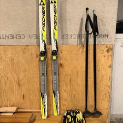 Fisher RCS 100cm Kids Cross Country Ski Set Up