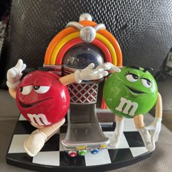 M&M’s Jukebox Candy Dispenser – Red & Green Dancing – Retro Kitchen / Game Room Decor
