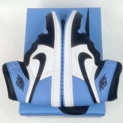DS Air Jordan 1 Retro OG High UNC size 11 DZ5485-400 Blue Toe
