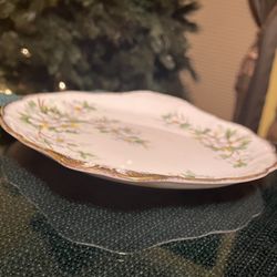 Vintage Royal Albert White Dogwood Handled Cake Plate 10.5 Inch Bone China