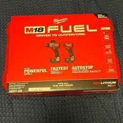 Milwaukee Drills And Batteries 
