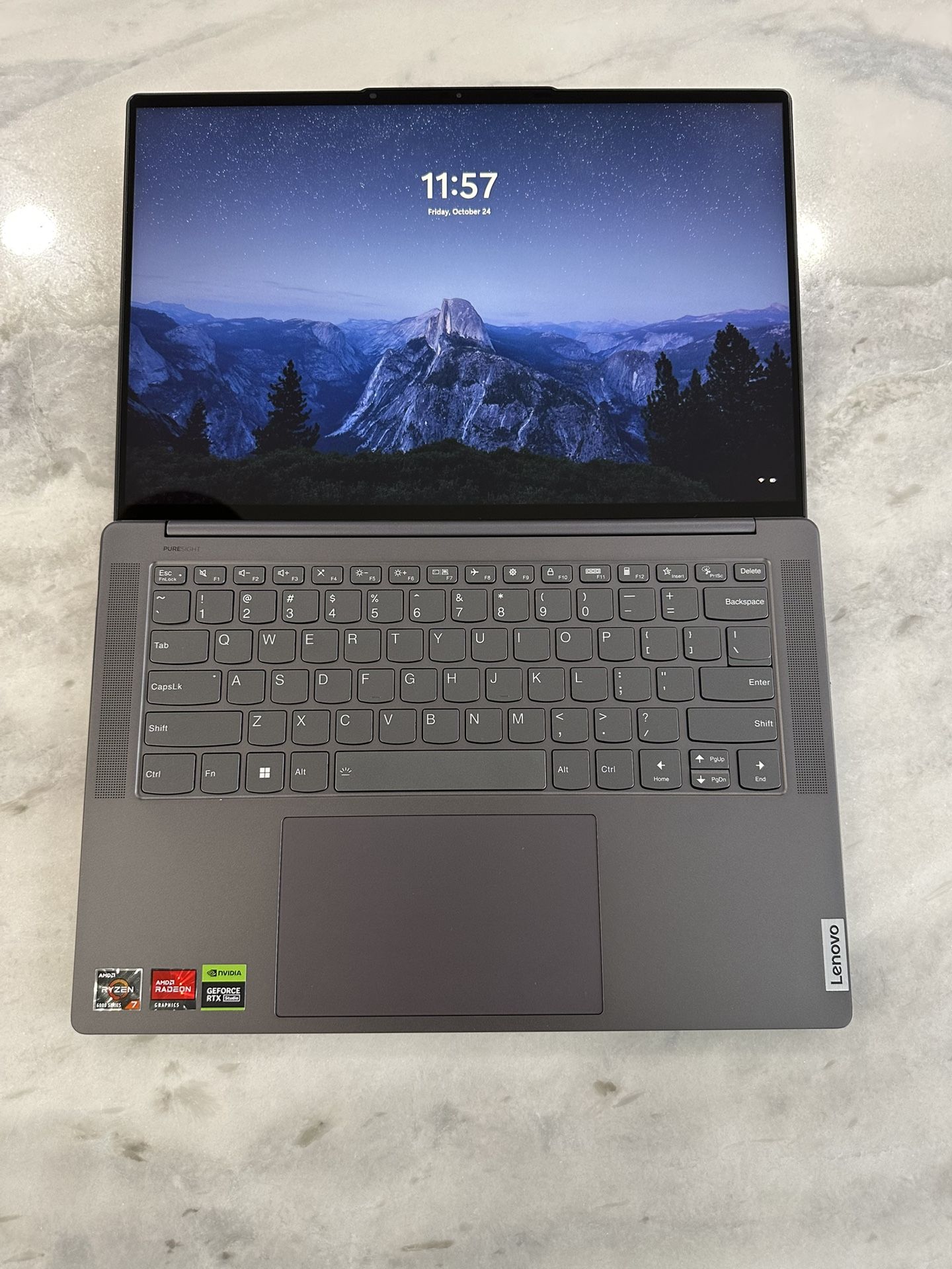 Laptop: Lenovo Slim 7 Pro X 14"