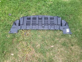 OEM Ford Escape Kuga (2013-2016) Front Lower Engine Splash Shield Air Deflector (OBO)
