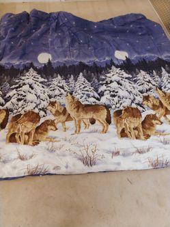 Queen Size Wolf Comforter