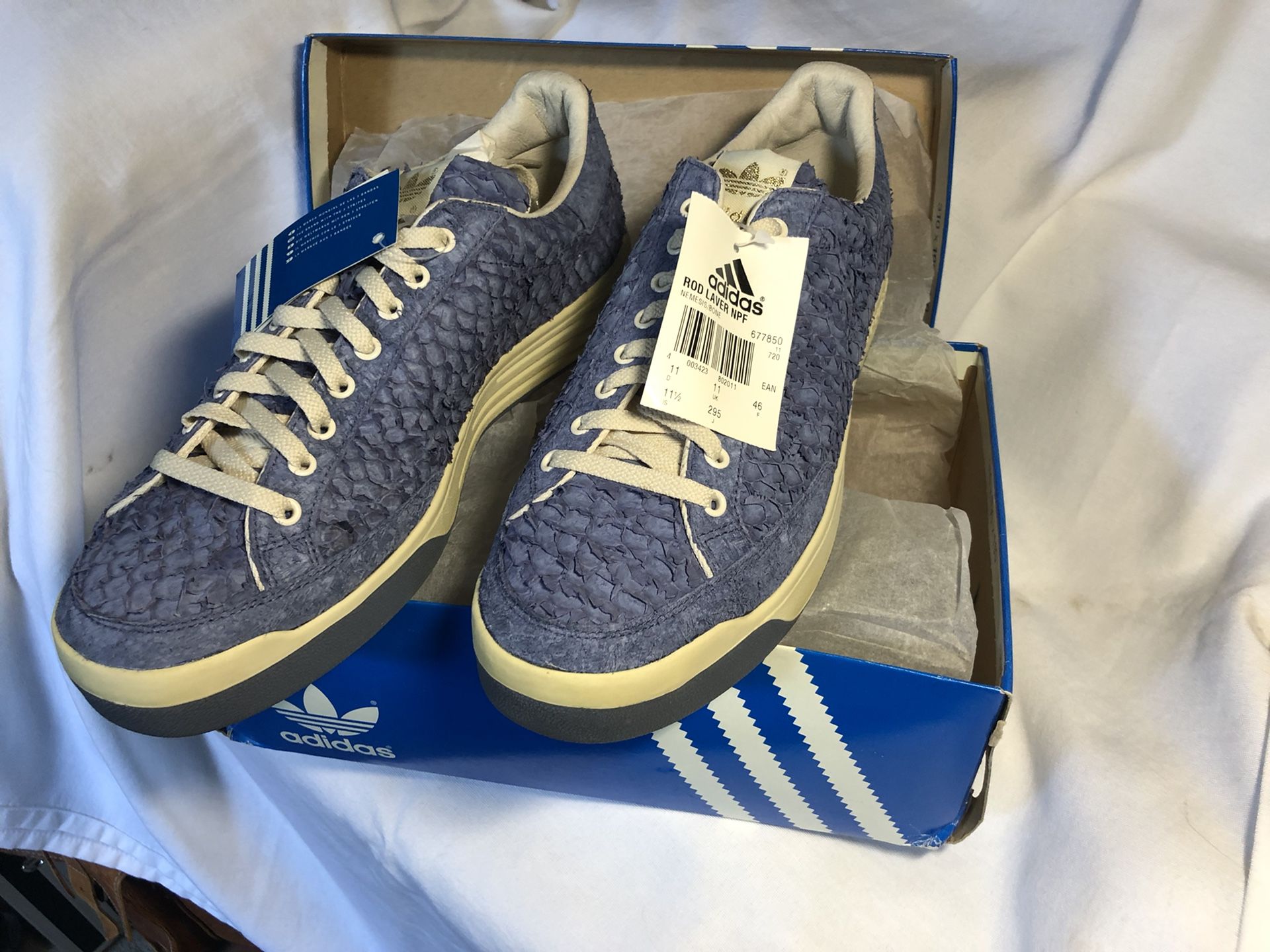 ADIDAS Rod Laver NPF 677850 Size 11