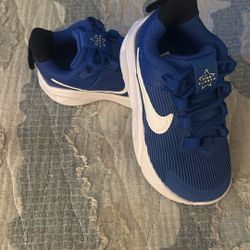 Nike Star Runners