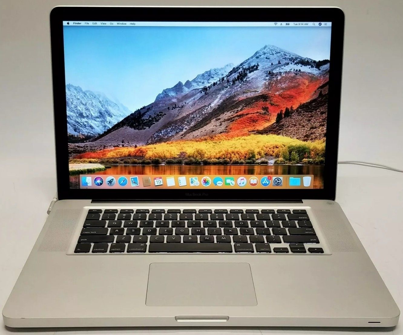 MacBook Pro i7 15inch - 16GB RAM 1TB Storage