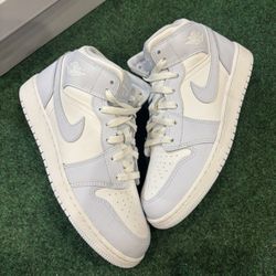 JORDAN 1 MID COBALT BLISS SIZE 6.5Y