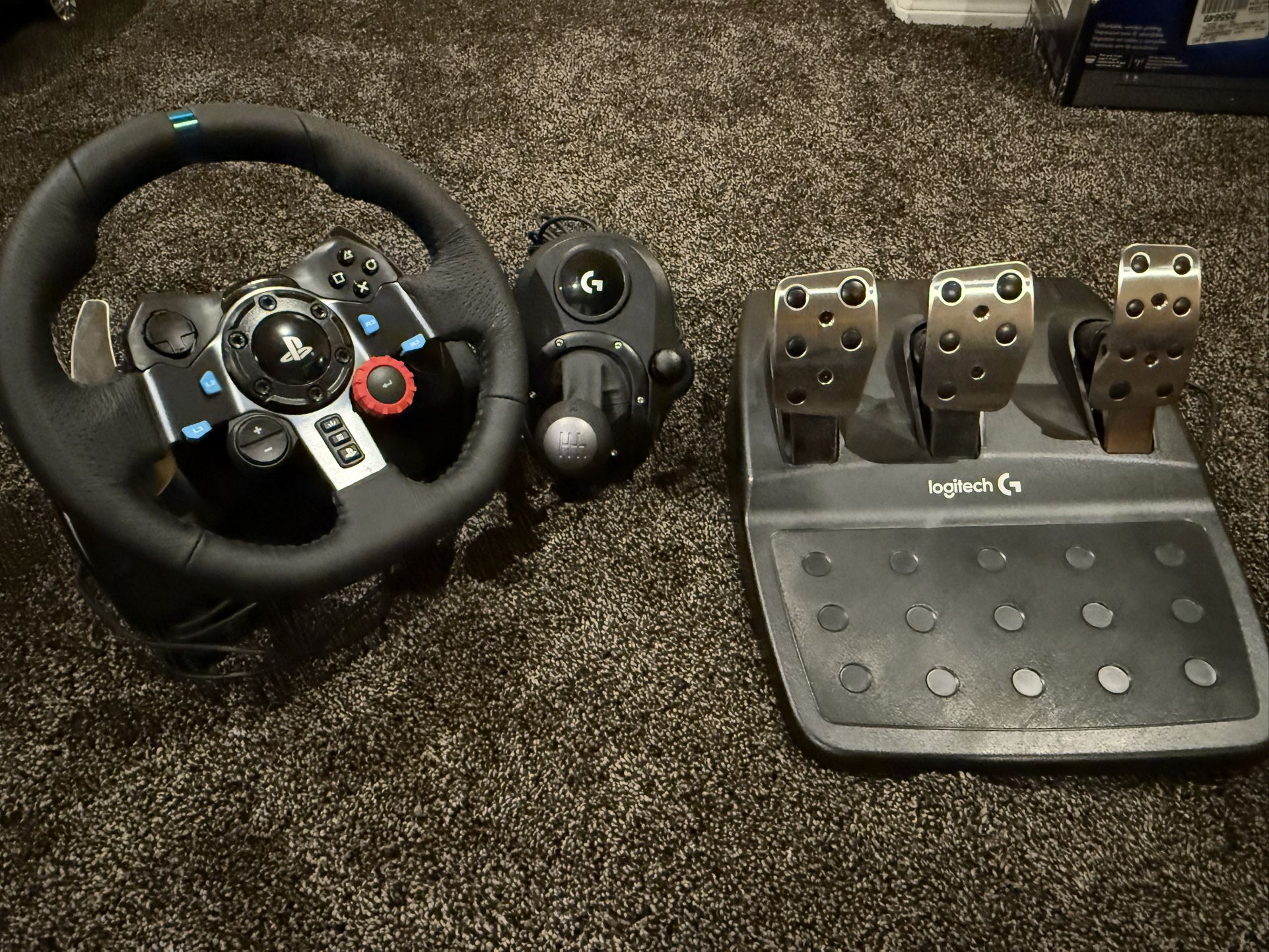 Logitech G29 Wheel, pedals, and shifter