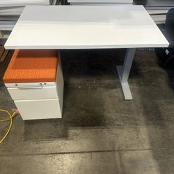 Herman Miller JRB Studio 48x30” & 48x24  Standing Desk! We Also Have Chairs, Monitor Arms, Monitors And More’