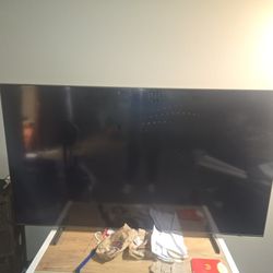 75in Tv