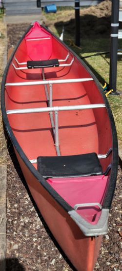 Coleman Ram X, 17' Canoe.