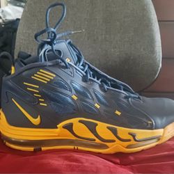 Nike 2012 Air Max Pillar Navy Maize Cal Michigan Men’s