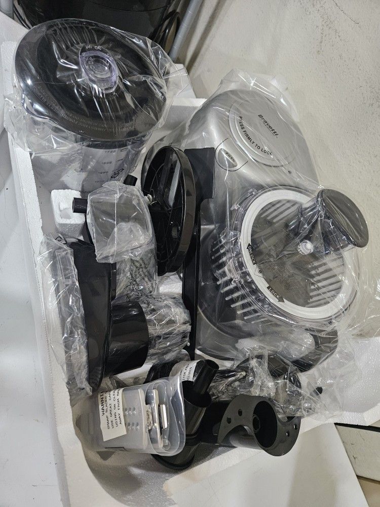 BRAVETTI FOOD PROCESSOR BRAND NEW