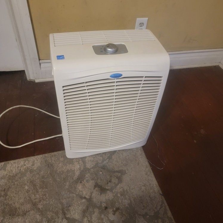 Whirlpool WhisPure Air Purifierr With 3 Fan Speeds & True Hepa Filter