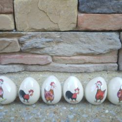 Vintage Hand Painted Ceramic Eggs 