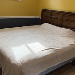 King size bedroom set