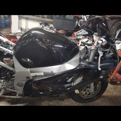 2001 To 2003 Gsxr600 750 And 1000 Parts Complete Set Of Plastic 350