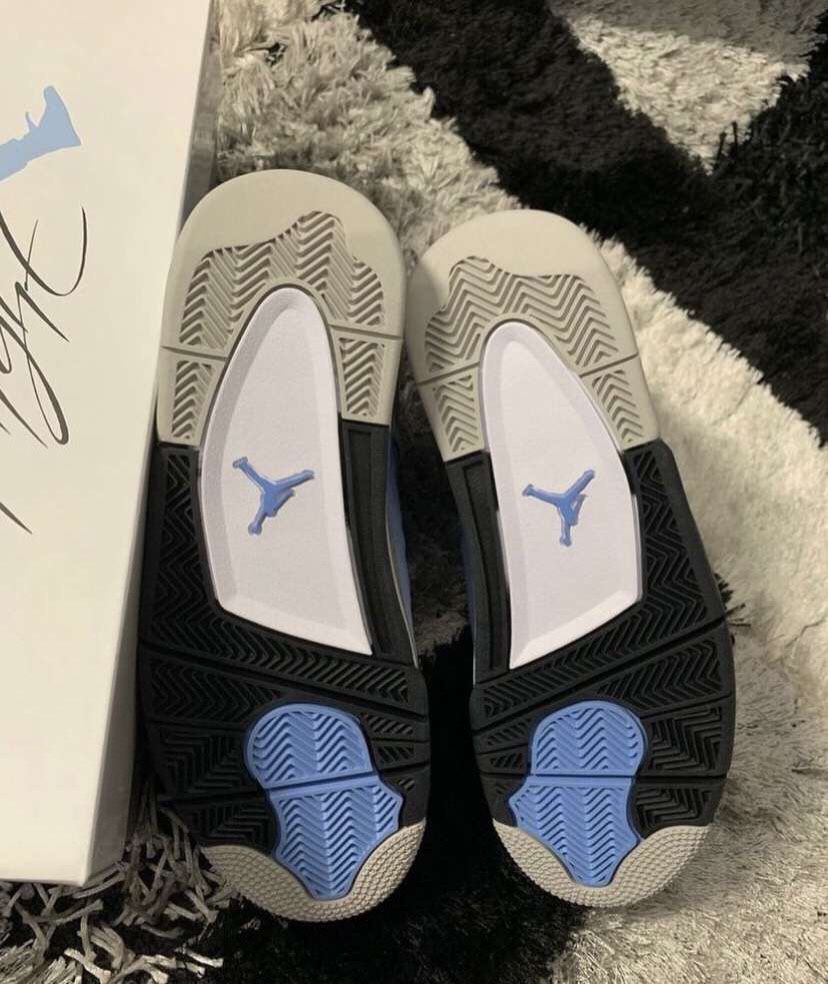 Air Jordan 4 “University Blue” Men’s Size 10