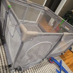 Play Pen 48x48