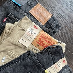 LEVIS SIZE 33-34 LOT