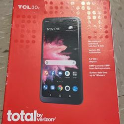 TCL 30 Z smartphone. Works on Total by Verizon network. Great as backup phone, burner phone, or starter device. Clean, no issues. Ready to u