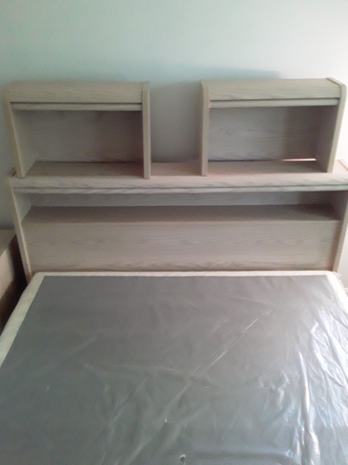 FULL SIZE BED BOX & 2 NIGHT STANDS