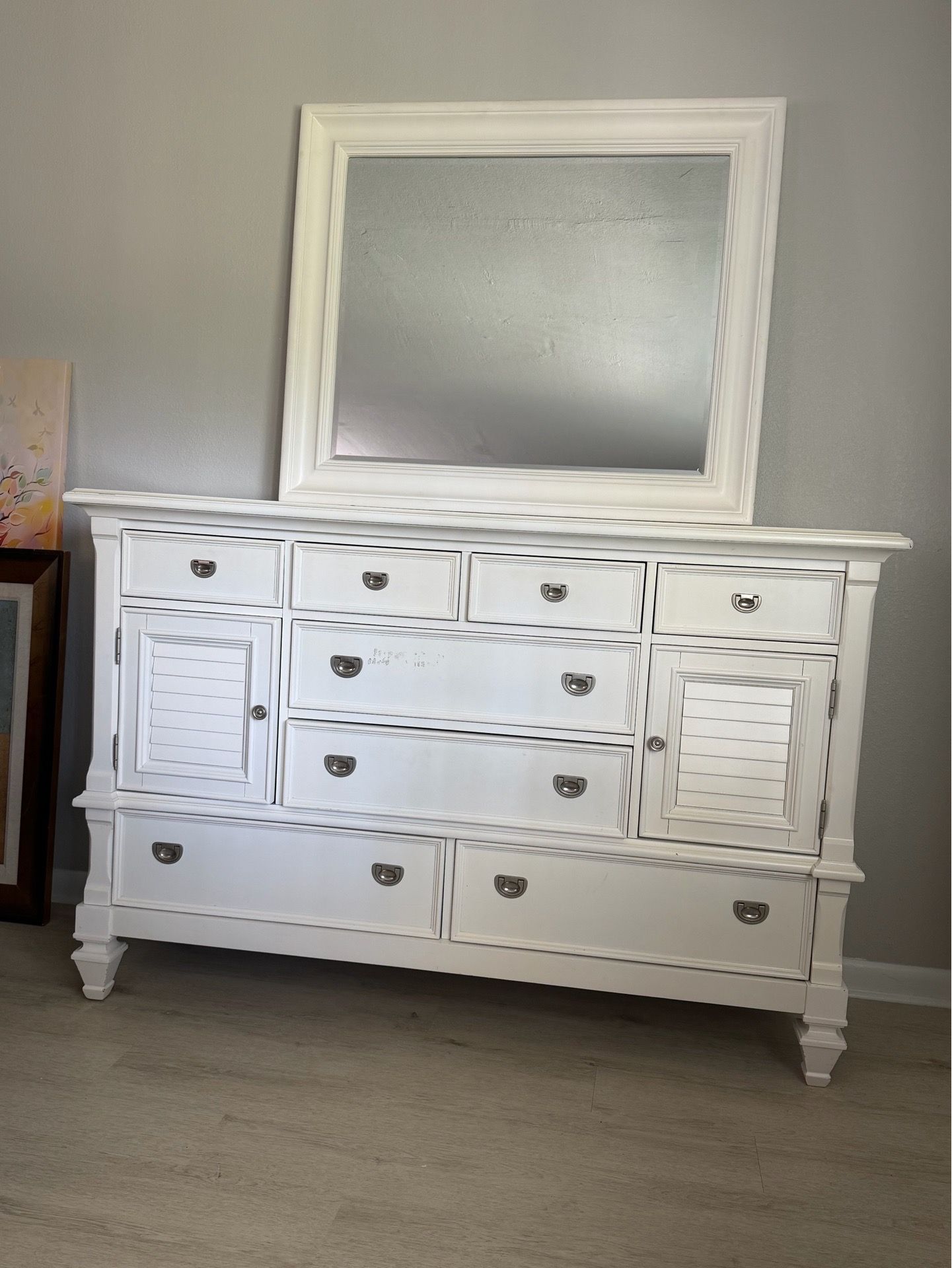 White dresser with mirror