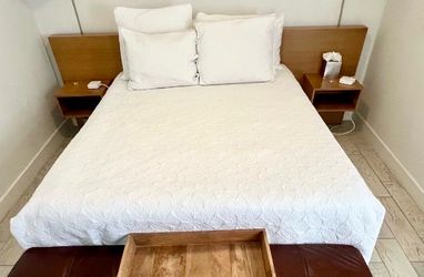 Queen bed with mattress