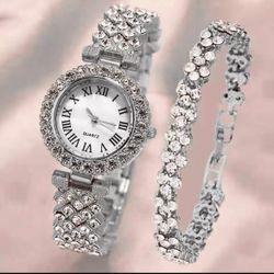 NEW Ladies Beautiful Watch & Bracelet Set! Silver Tone With White Crystals! Bling Iced Out
