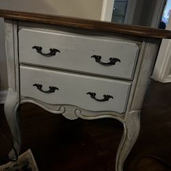 End Table/night Stand