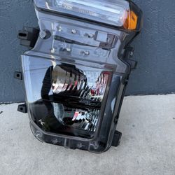 2024 2025 CHEVROLET SILVERADO 2(contact info removed) LH DRIVER LEFT HALOGEN HEADLIGHT OEM