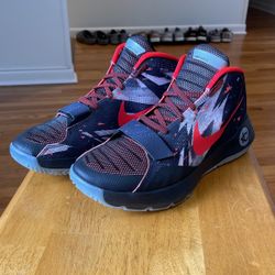 LIKE NEW NIKE KDs Basketball Shoes Size 11.5 Men