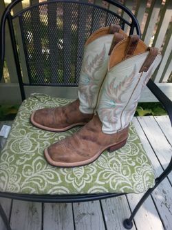 Ladies Justin boots sz 10.5