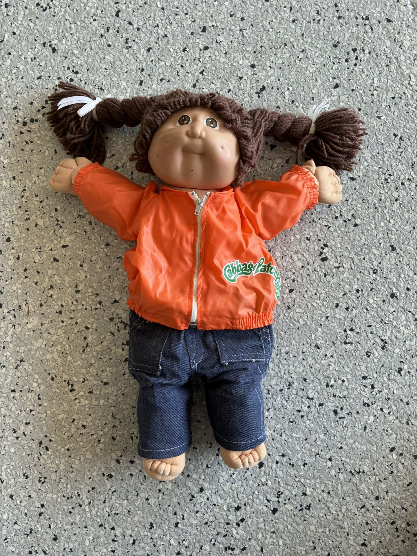 Vintage “CABBAGE PATCH” Kids Doll. 1982/1983. Pre Owned in Good Condition.