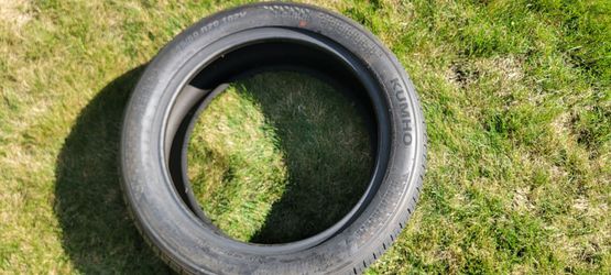 **NEW** Kuhmo Crugen Tire 245 50R20 102V
