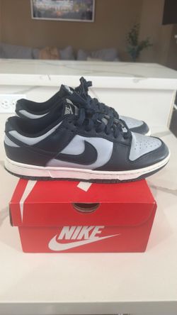 Nike Dunk Low Georgetown Used Size 9