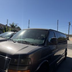 2012 GMC Excursion 2500 Savanna