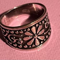 Sterling Silver Band Ring - Size 6