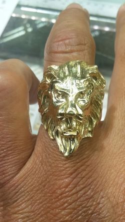14k Gold Lion Ring 20.8 grams