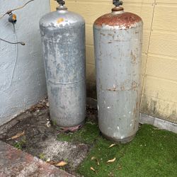 Propane Tanks 