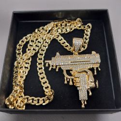 14k gold filled 5mm Cuban Link chain and pendant